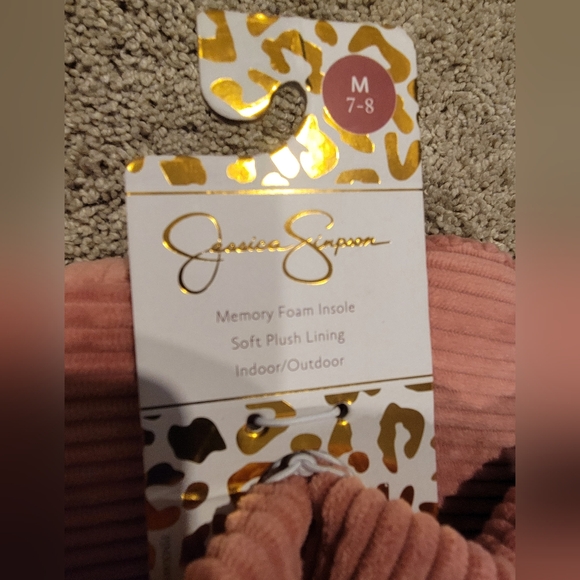 NWT Jessica Simpson Pink Women's Slippers - Size 7-8, Medium - Picture 4 of 4